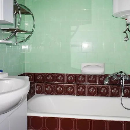 Two-bedroom In Keszthely-kertvaros Dobogómajor