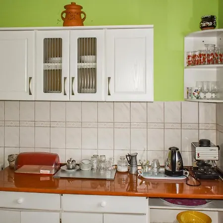 Two-bedroom In Keszthely-kertvaros Apartman Dobogómajor