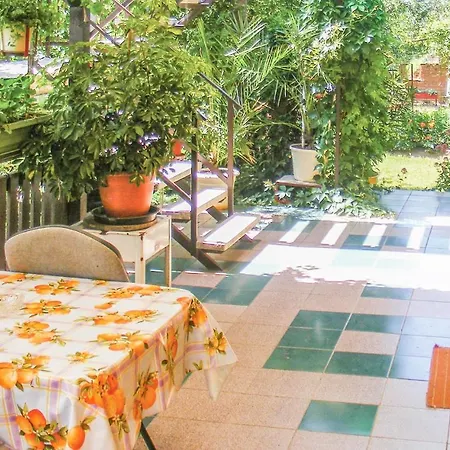 Apartman Two-bedroom In Keszthely-kertvaros